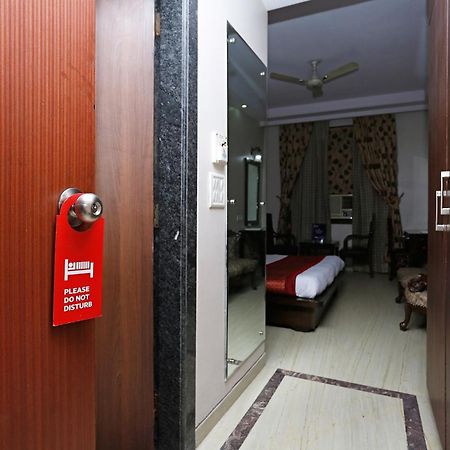 Hotel O Mid Town Delhi  Bagian luar foto