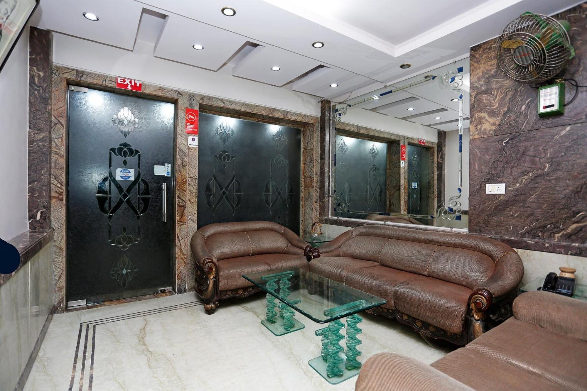 Hotel O Mid Town Delhi  Bagian luar foto