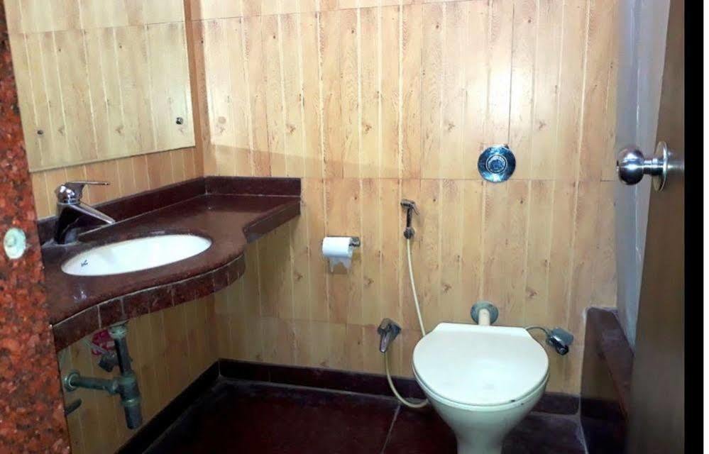 Hotel O Mid Town Delhi  Bagian luar foto